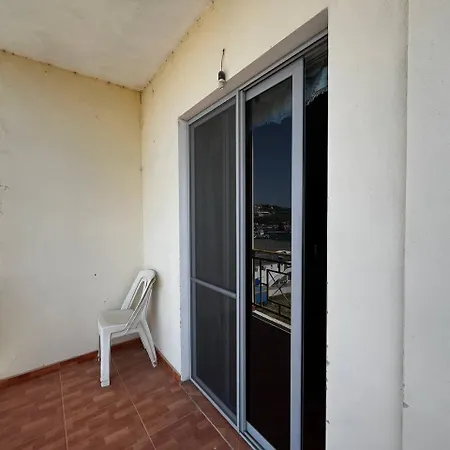 Oceanfront Escape Apartamento